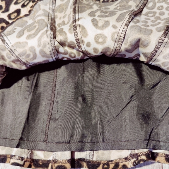 Animal print skirt size 8 - Picture 7 of 16